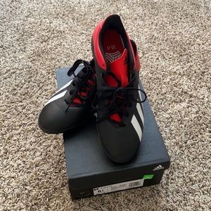 Like new Adidas Soccer Shoes